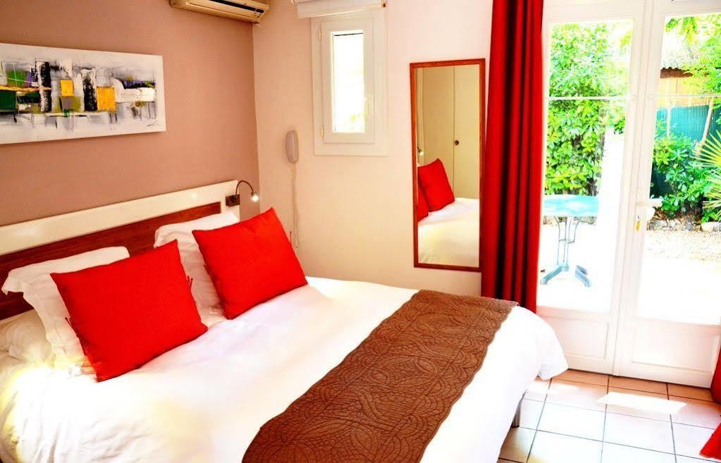 Athena Motel Saint Aygulf Exterior foto